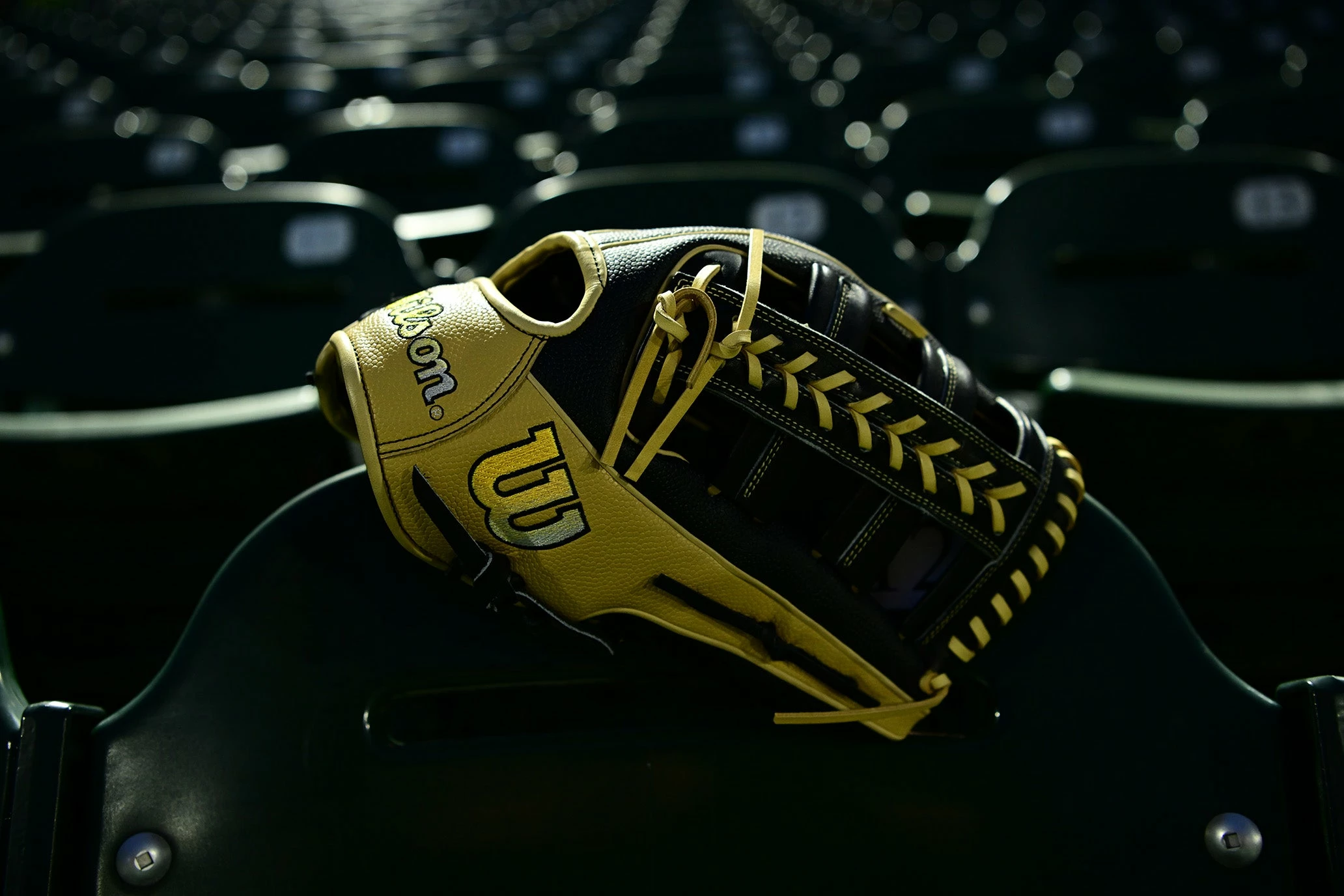 2023 Wilson A2000 1810 Super Skin 12.75" Outfield Baseball Glove: WBW1009731275 2 2023 Wilson A2000 1810 Super Skin 12.75" Outfield Baseball Glove: WBW1009731275 - Image 2