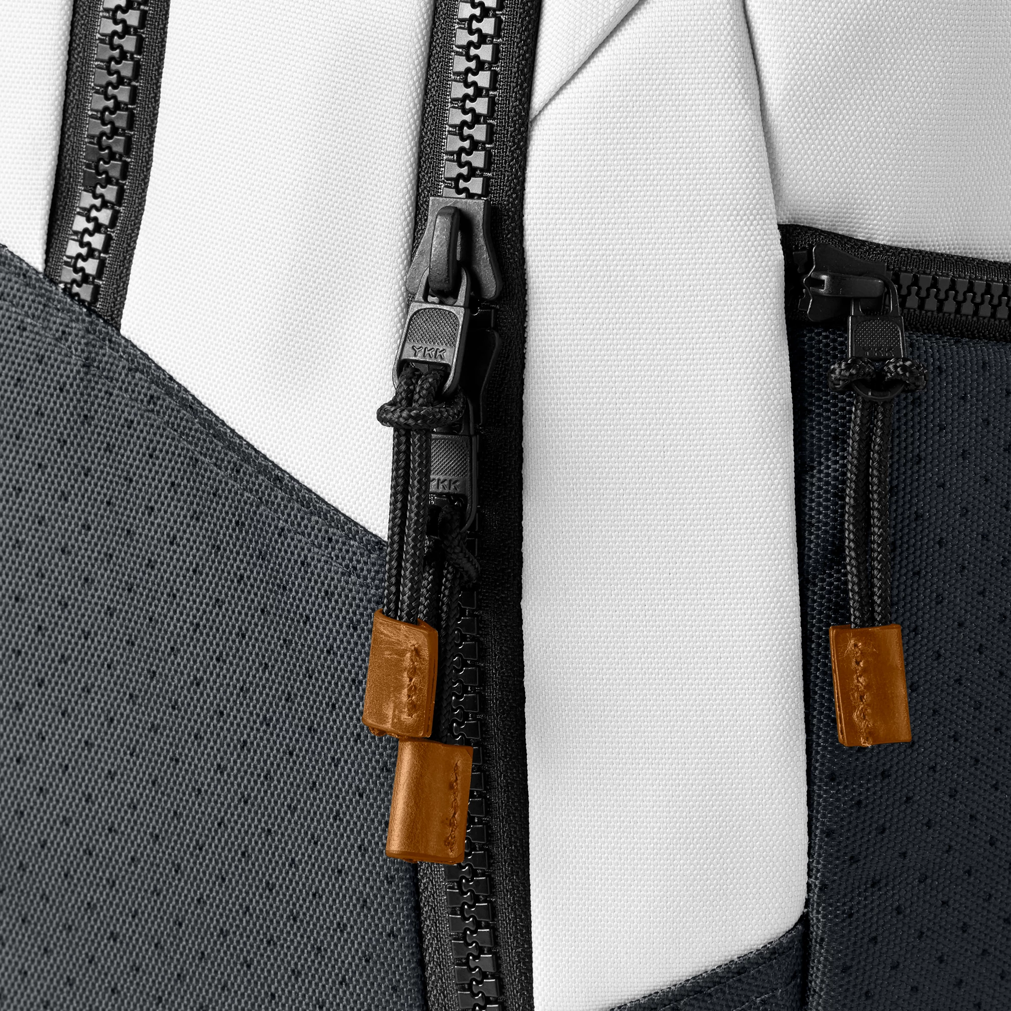 Wilson A2000 Backpack: WB57180 7 Wilson A2000 Backpack: WB57180 - Image 7